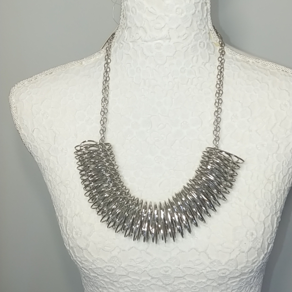 Statement necklace set, chunky silver slinky NWT